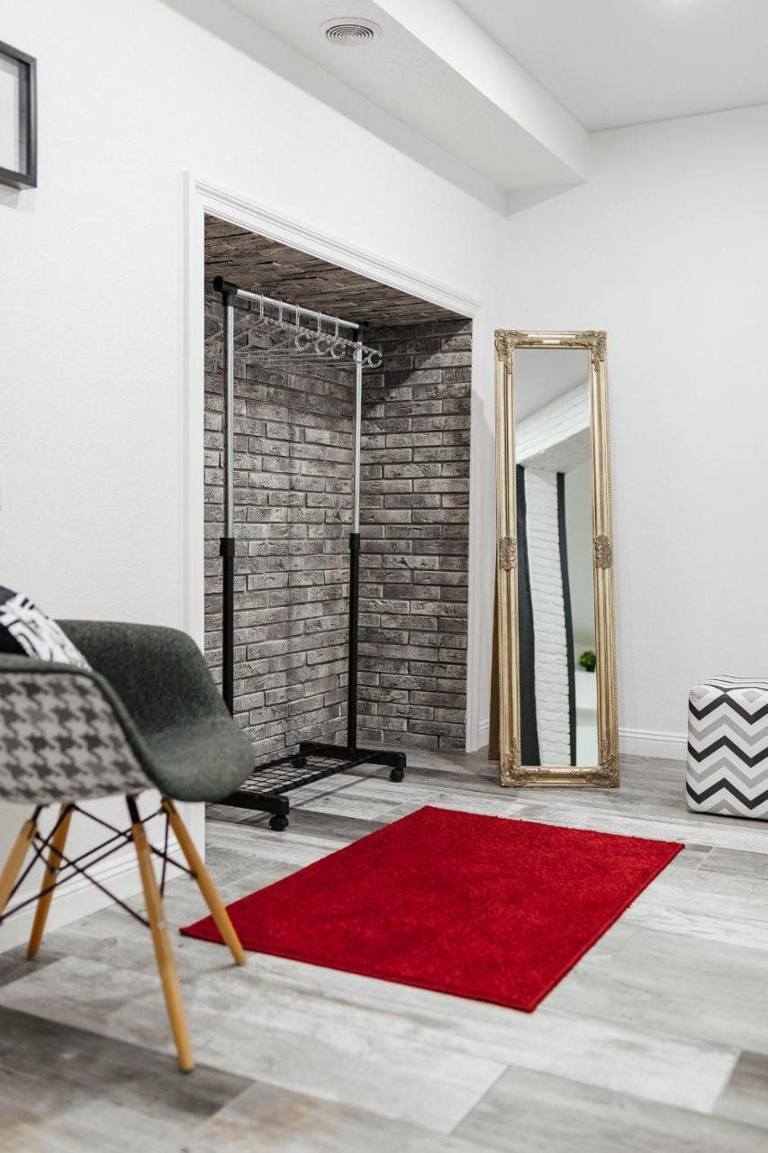 Two-Bedroom on Lanzheronskaya Odessa Luaran gambar
